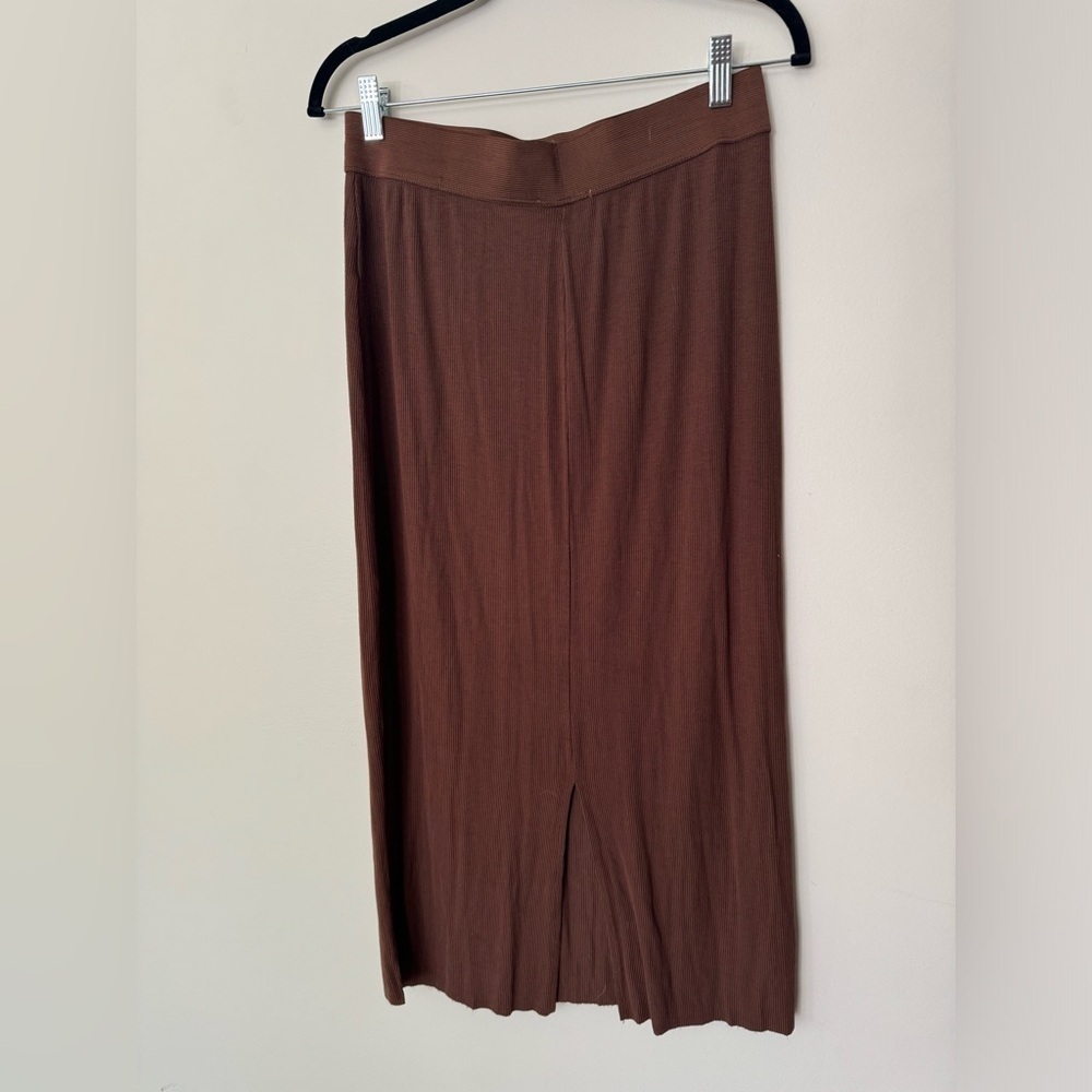 Sweet Romeo Brown Ribbed Midi Skirt - Picture 5 of 8
